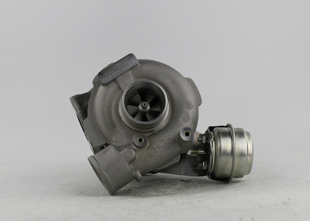 GT2556Vのターボチャージャー454191-5015S 454191-0015、454191-0001、454191-0003 2248906G、M57Dエンジンを搭載するBMWのための116522489079